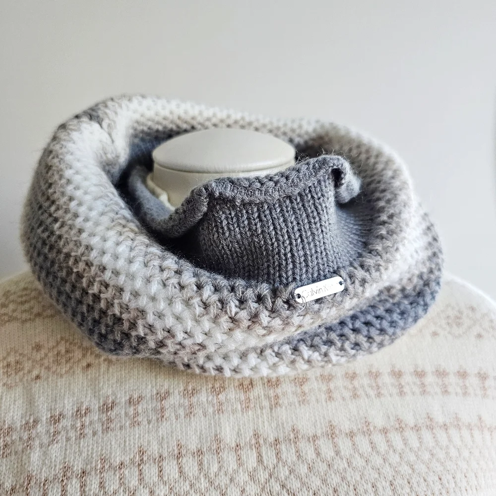 Calvin Klein Infinity Waffle Striped Tan Gray White Loop Winter Knit Scarf